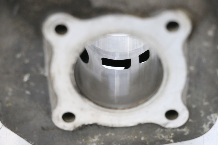 photo de CILINDRO PISTÃO PEUGEOT LUDIX ONE 50 (2004 - 2013) - Estado da superfície