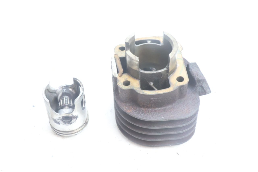 photo de CILINDRO PISTÃO YAMAHA NEO'S NEOS 2T 50 (1998 - 2007) - Zoom do estado de desgaste