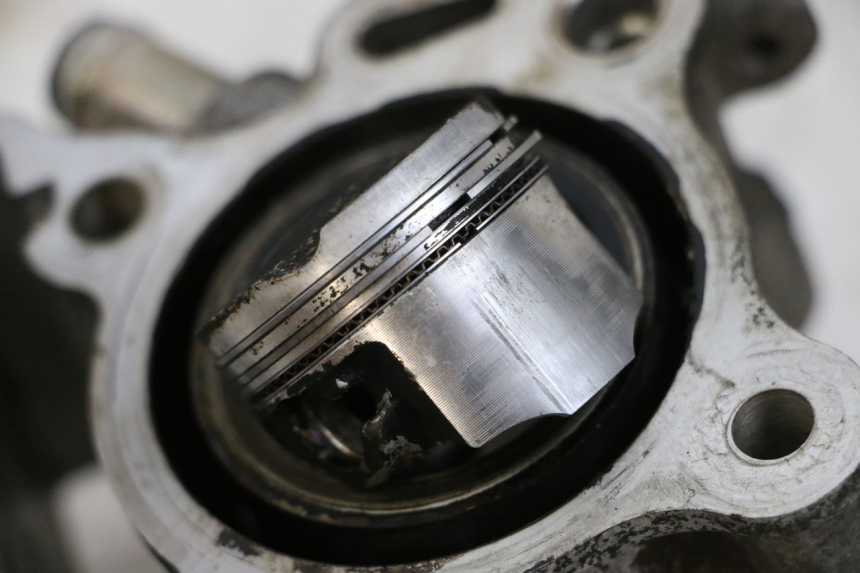 photo de CILINDRO PISTÃO YAMAHA NEOS NEO'S 4T 50 (2008 - 2016) - Vista de perto