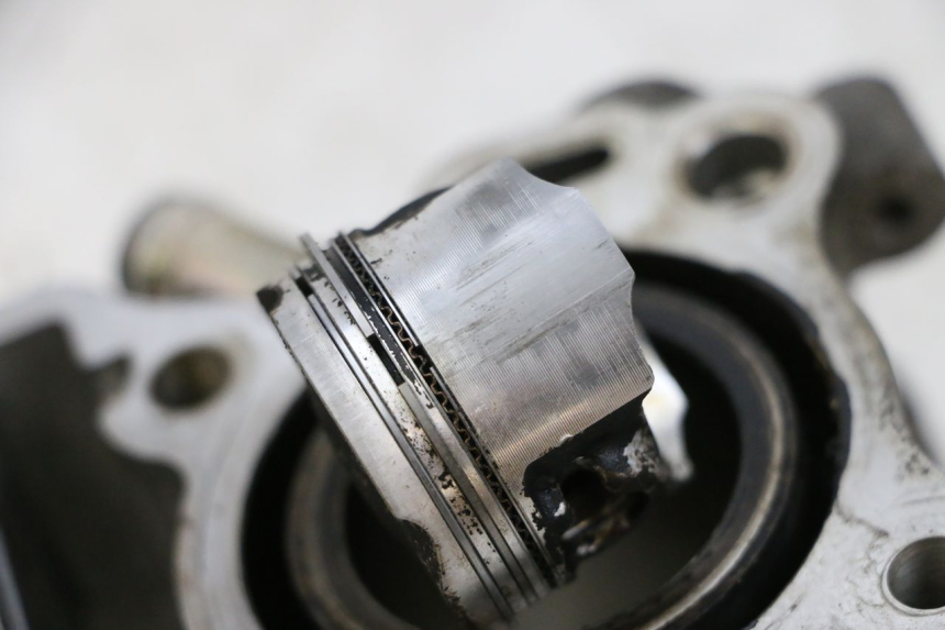 photo de CILINDRO PISTÃO YAMAHA NEOS NEO'S 4T 50 (2008 - 2016) - Inspeção visual