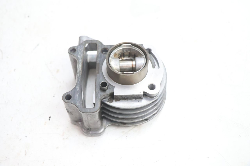 photo de PISTÃO DO CILINDRO KYMCO LIKE 4T 50 (2019 - 2025) - Pontos de fixação