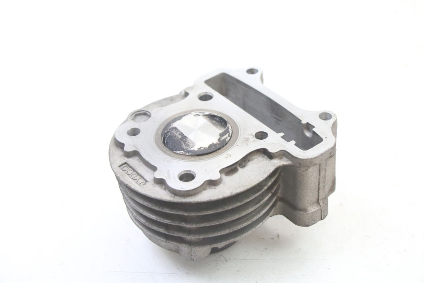 photo de CILINDRO PISTÃO PEUGEOT KISBEE 4T 50 (2010 - 2017) - Outro ângulo de visão