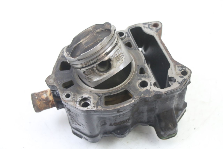 photo de CILINDRO PISTÃO PIAGGIO X8 125 (2004 - 2007) - Detalhe da peça