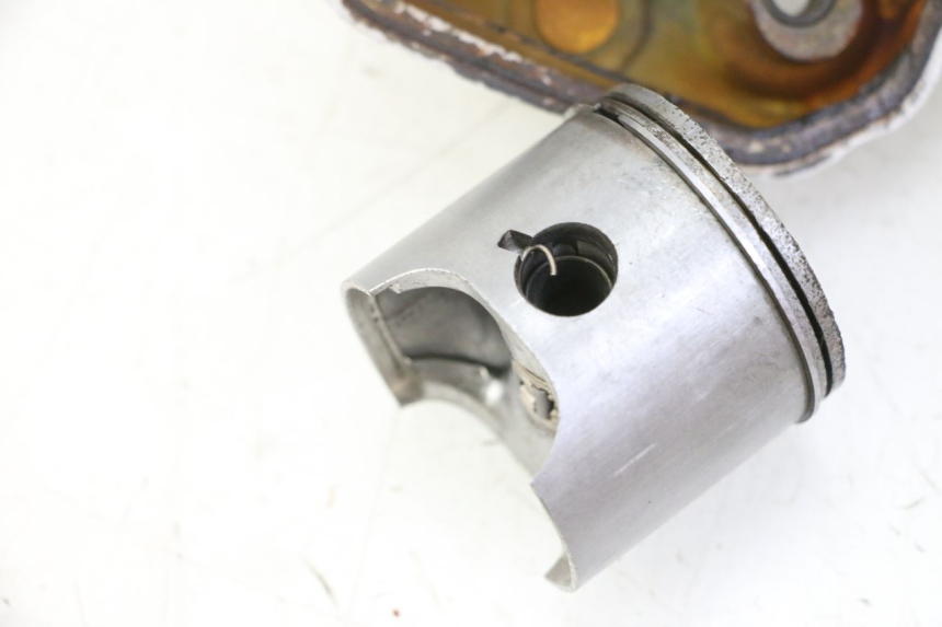 photo de CILINDRO PISTÃO DERBI SENDA SM DRD 50 (2008 - 2013) - Vista de perfil