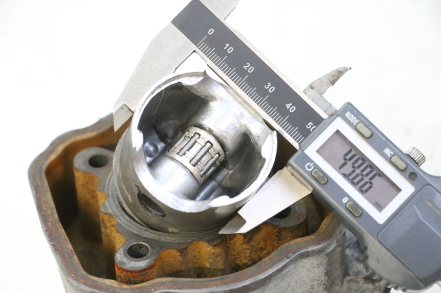 photo de CILINDRO PISTÃO DERBI SENDA SM DRD 50 (2008 - 2013) - Outro ângulo de visão