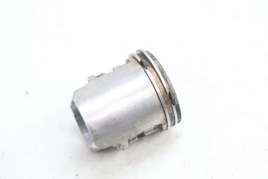 photo de PISTÃO DO CILINDRO PEUGEOT SPEEDFIGHT 2 AC 50 (2000 - 2009) - Ângulo alternativo