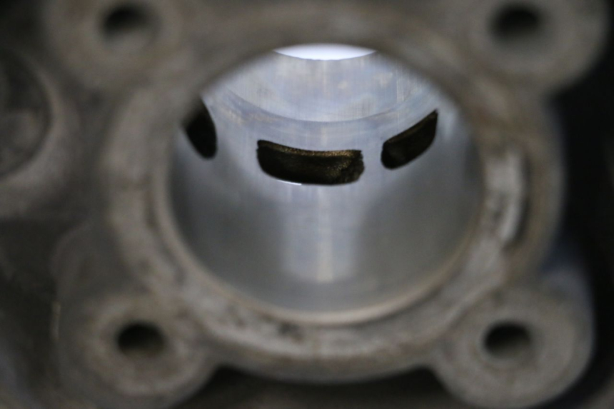photo de CILINDRO PISTÃO PEUGEOT SPEEDFIGHT LC 50 (1996 - 2002) - Estado da superfície
