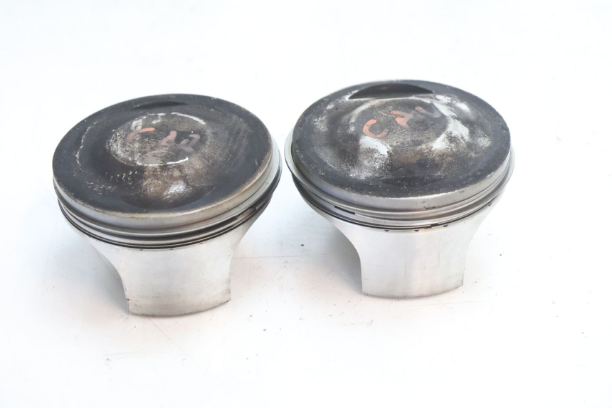 photo de PISTÃO DO CILINDRO DUCATI SS IE DS CARENEE 1000 (2002 - 2006) - Outro ângulo de visão