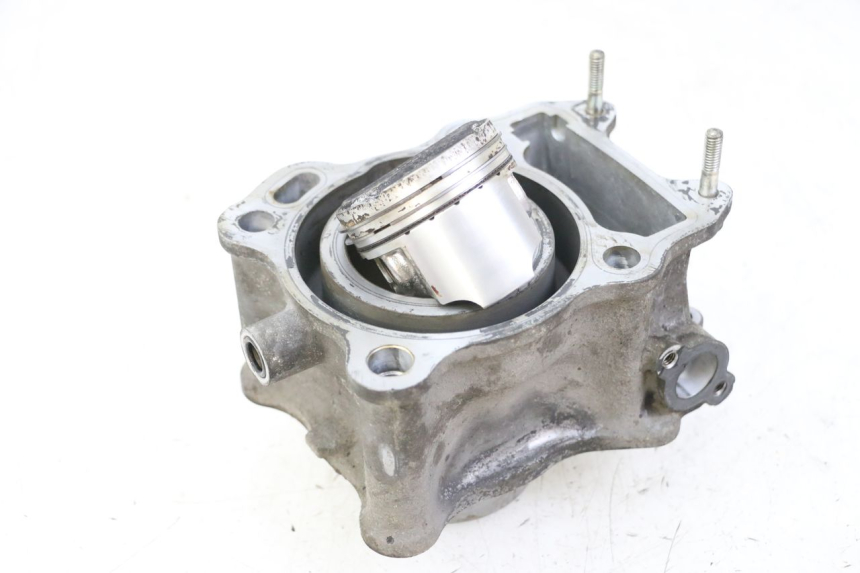 photo de CILINDRO PISTÃO SUZUKI BURGMAN 125 (2015 - 2017) - Detalhe da peça