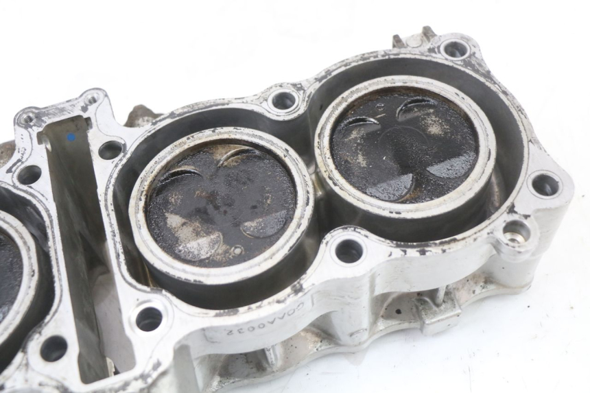 photo de CILINDRO PISTÃO SUZUKI GSX F GSXF 650 (2007 - 2015) - Outro ângulo de visão