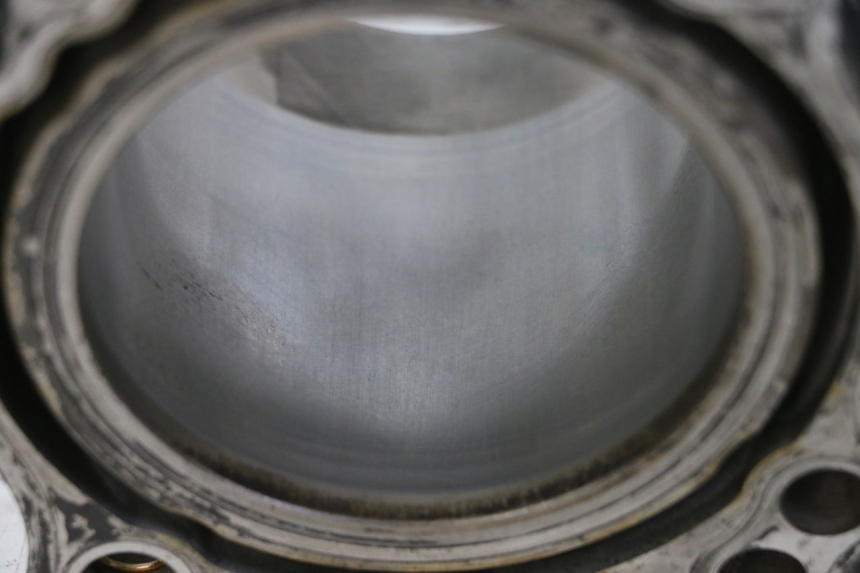 photo de CILINDRO PISTÃO SUZUKI SV S 650 (1999 - 2002) - Outro ângulo de visão