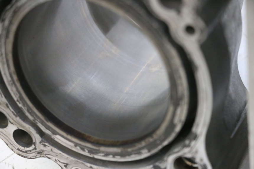 photo de PISTÃO DO CILINDRO SUZUKI SV S 650 (2003 - 2009) - Marcações e referências