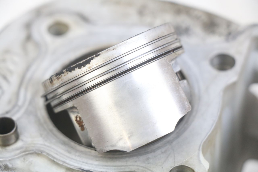 photo de CILINDRO PISTÃO SYM SYMPHONY 125 (2009 - 2015) - Detalhes característicos