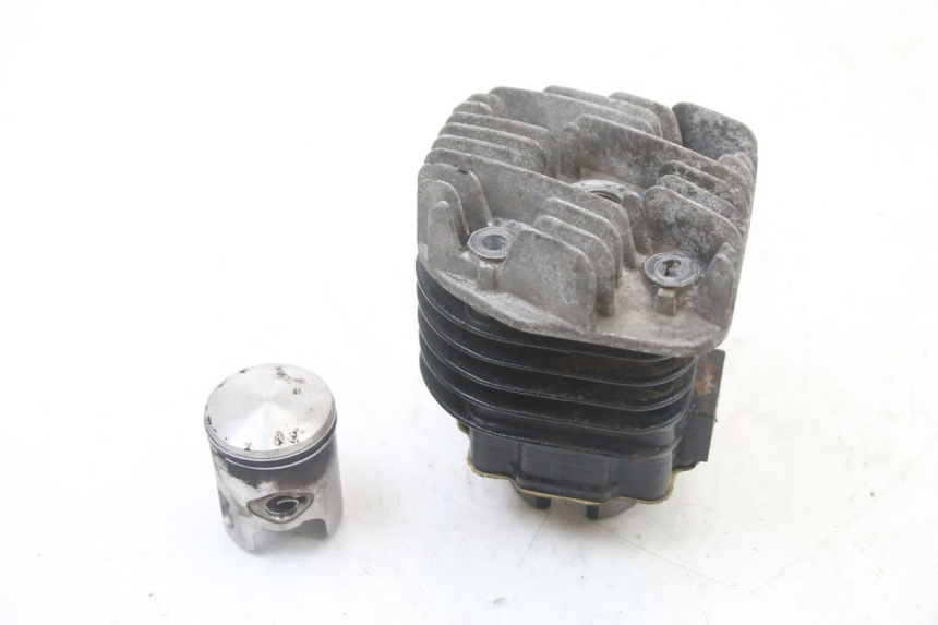 photo de CILINDRO PISTÃO TNT MOTOR ROMA 10' 2T 50 (2011 - 2018) - Zoom do estado de desgaste
