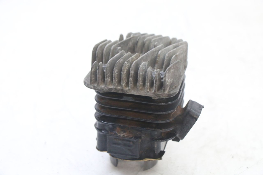 photo de CILINDRO PISTÃO TNT MOTOR ROMA 10' 2T 50 (2011 - 2018) - Pontos de fixação