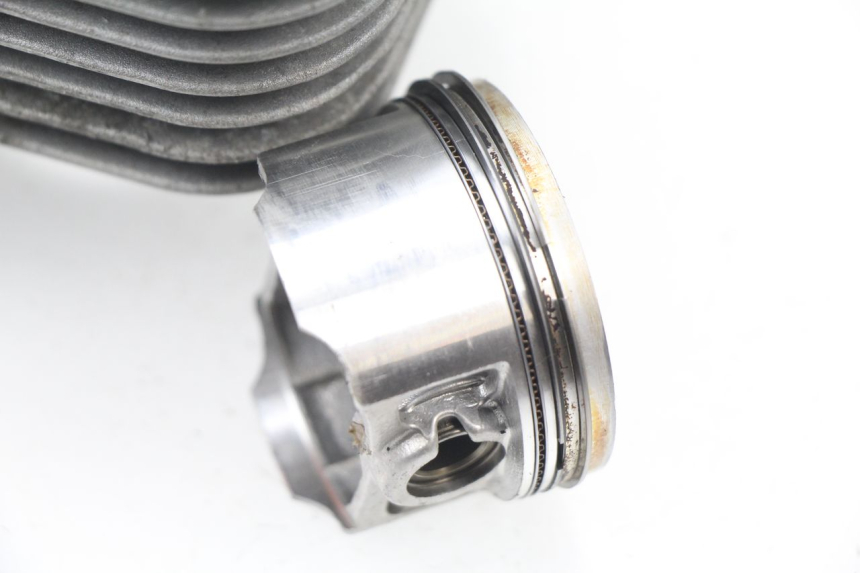 photo de CILINDRO PISTÃO SYM TONIK 125 (2010 - 2014) - Detalhes característicos