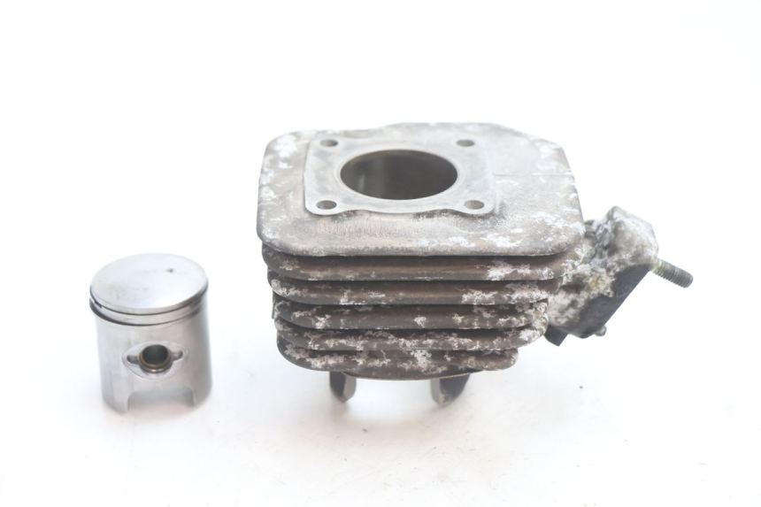 photo de CILINDRO PISTÃO PEUGEOT TREKKER 50 (1995 - 2004) - Detalhe da peça