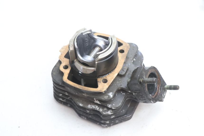 photo de CILINDRO PISTÃO PEUGEOT TREKKER 50 (1995 - 2004) - Pontos de fixação