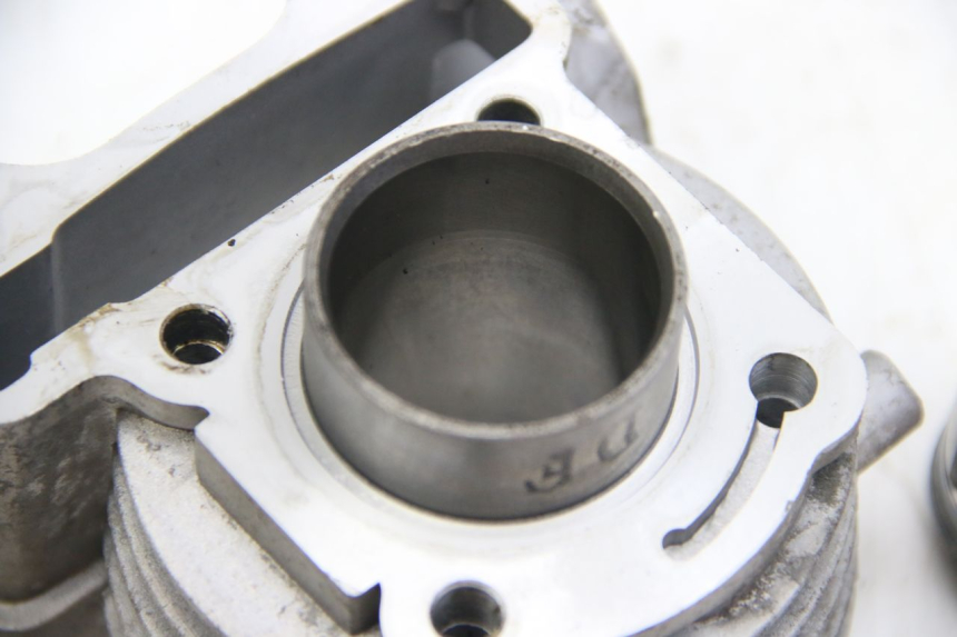 photo de CILINDRO PISTÃO PEUGEOT V-CLIC VCLIC 50 (2007 - 2013) - Detalhe da peça
