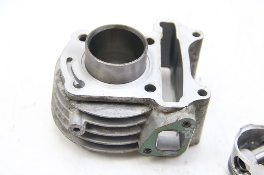 photo de CILINDRO PISTÃO PEUGEOT V-CLIC VCLIC 50 (2007 - 2013) - Ampliação técnica