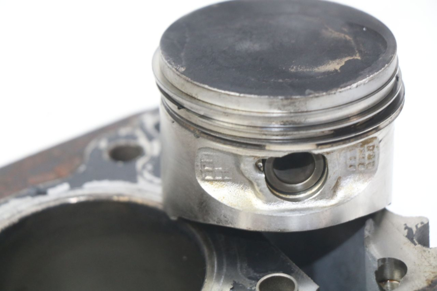 photo de CILINDRO PISTÃO PIAGGIO VESPA LX 125 (2005 - 2010) - Vista de perto