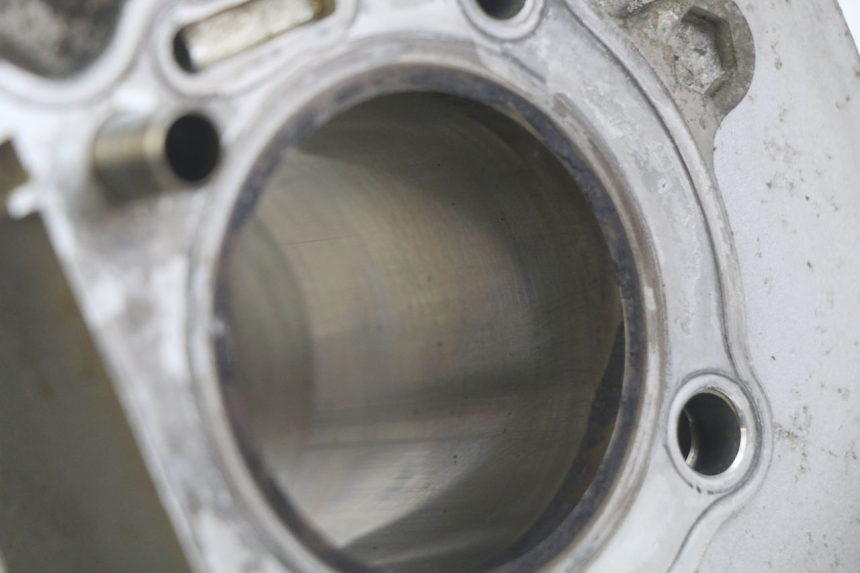 photo de CILINDRO PISTÃO DAELIM VJ ROADWIN FI 125 (2008 - 2017) - Pontos de fixação