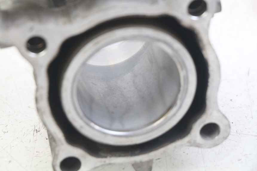 photo de CILINDRO PISTÃO YAMAHA XMAX X-MAX 125 (2006 - 2009) - Detalhes característicos