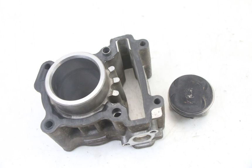 photo de CILINDRO PISTÃO YAMAHA X-MAX XMAX 125 (2010 - 2013) - Vista geral