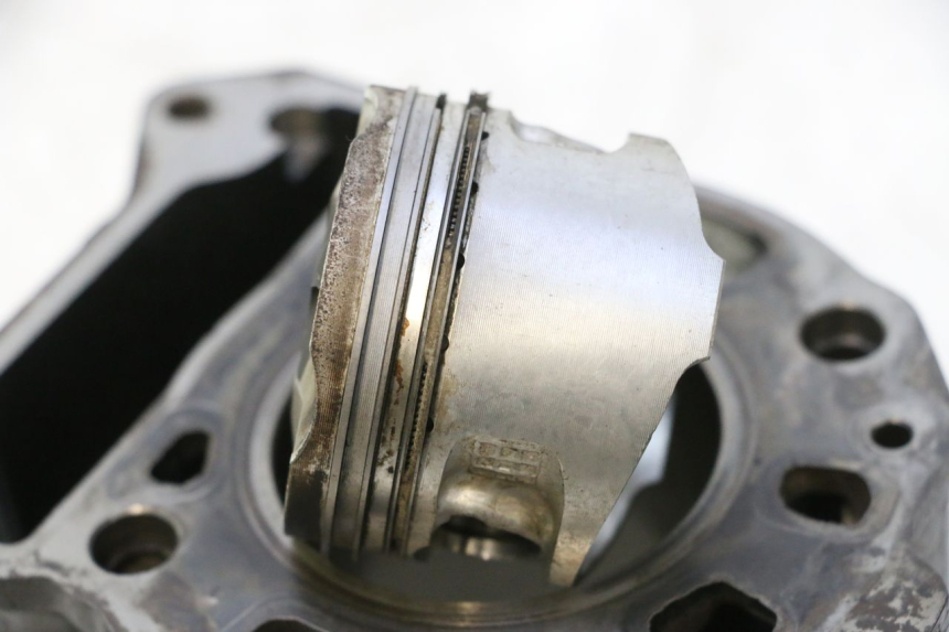photo de CILINDRO PISTÃO PIAGGIO X9 EVOLUTION 125 (2003 - 2007) - Detalhe da peça
