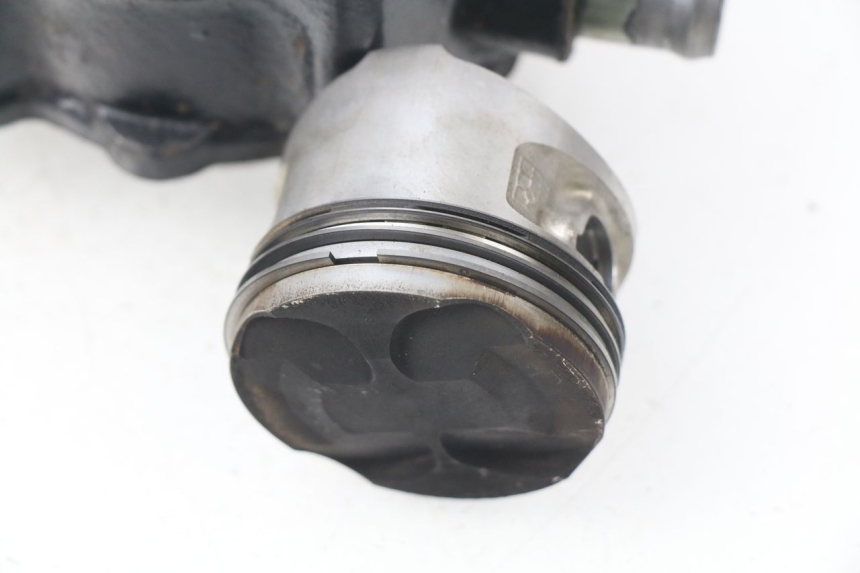 photo de CILINDRO PISTÃO PIAGGIO X9 125 (2000 - 2003) - Detalhes característicos