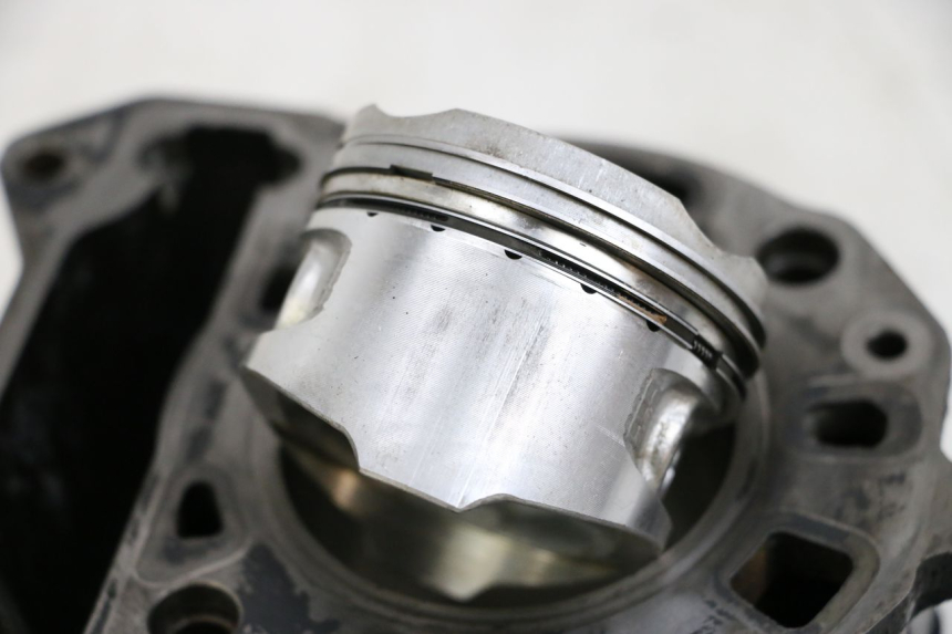 photo de CILINDRO PISTÃO PIAGGIO XEVO - X EVO 125 (2007 - 2017) - Detalhes característicos