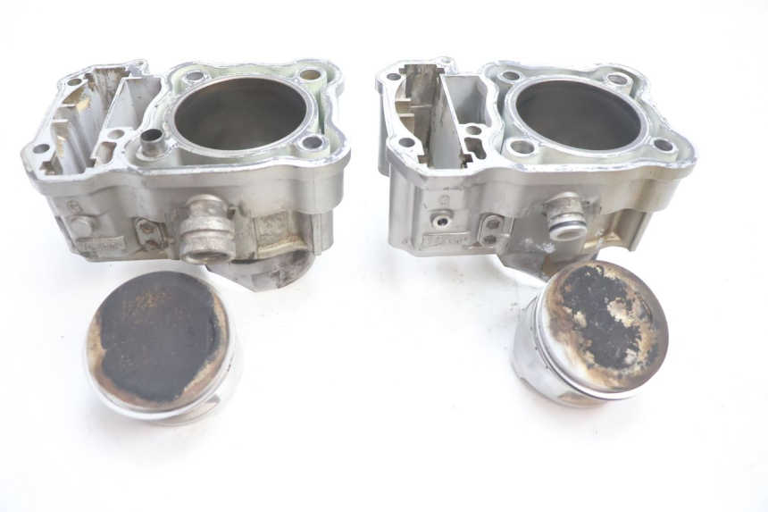 photo de CILINDRO PISTÃO HONDA XRV AFRICA TWIN 750 (1990 - 1992) - Outro ângulo de visão