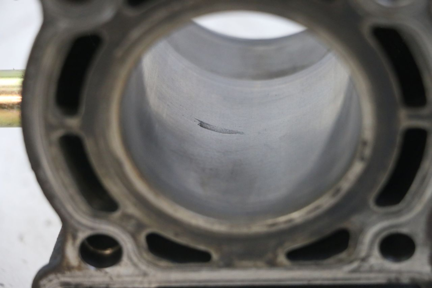 photo de CILINDRO PISTÃO YAMAHA YP MAJESTY 125 (2002 - 2006) - Pontos de fixação