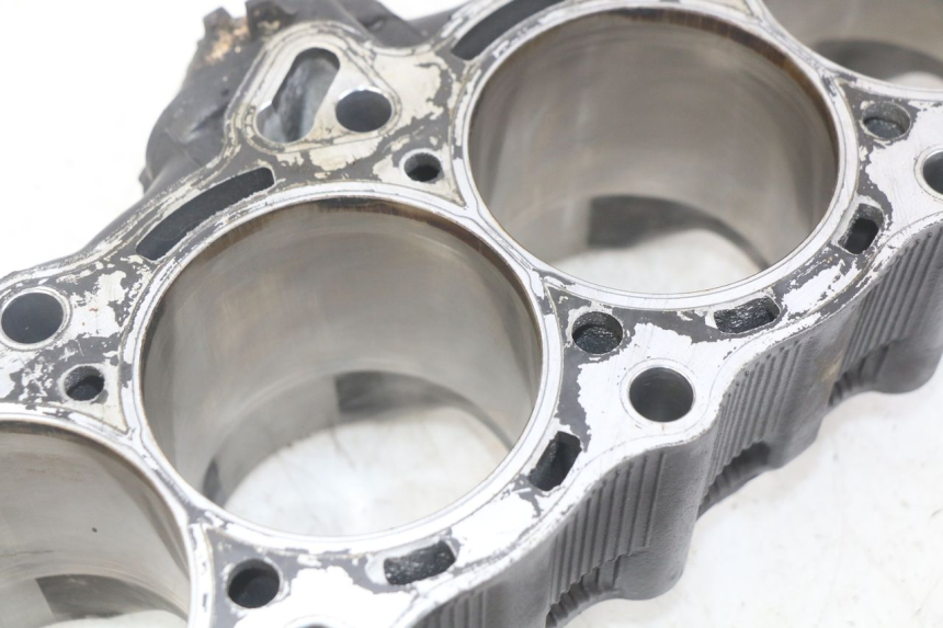 photo de CILINDRO PISTÃO YAMAHA YZF R1 1000 (2007 - 2008) - Vista de perto