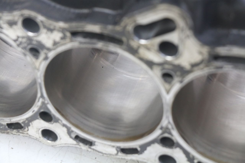 photo de CILINDRO PISTÃO YAMAHA YZF R1 1000 (2007 - 2008) - Estrutura - ampliação