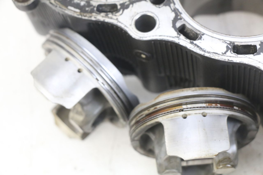 photo de CILINDRO PISTÃO YAMAHA YZF R1 1000 (2007 - 2008) - Outro ângulo de visão