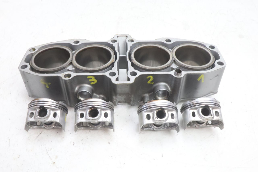 photo de PISTÃO DO CILINDRO KAWASAKI ZZR 600 (1995 - 2004) - Outro ângulo de visão