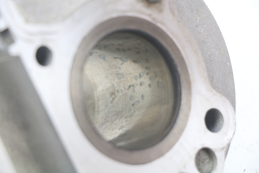 photo de CILINDRO TNT MOTOR ROMA 10' 4T 50 (2007 - 2018) - Pontos de fixação