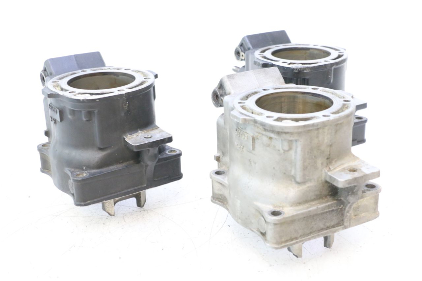 photo de CILINDRO YAMAHA WAVE RUNNER GP R 1200 (2000 - 2003) - Vista principal