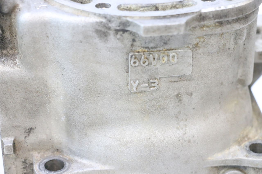 photo de CILINDRO YAMAHA WAVE RUNNER GP R 1200 (2000 - 2003) - Detalhe da peça
