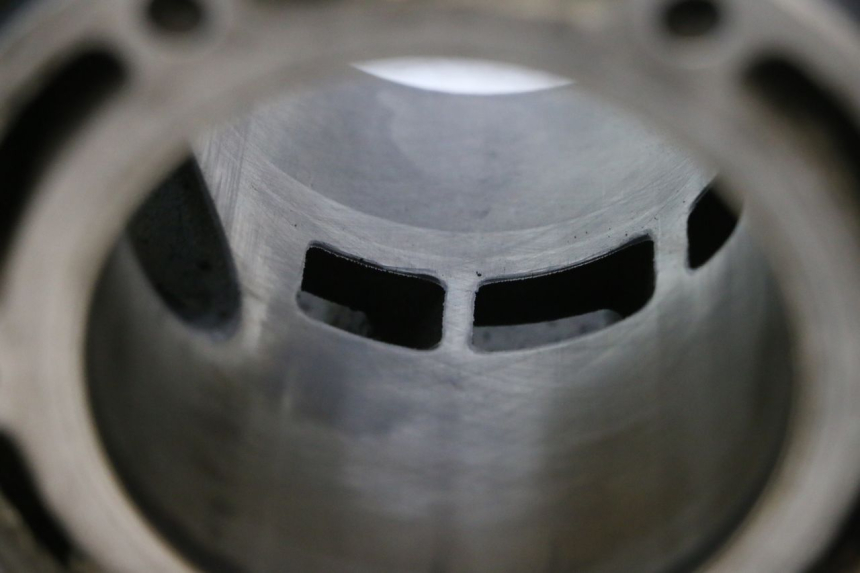 photo de CILINDRO YAMAHA WAVE RUNNER GP R 1200 (2000 - 2003) - Peça verificada
