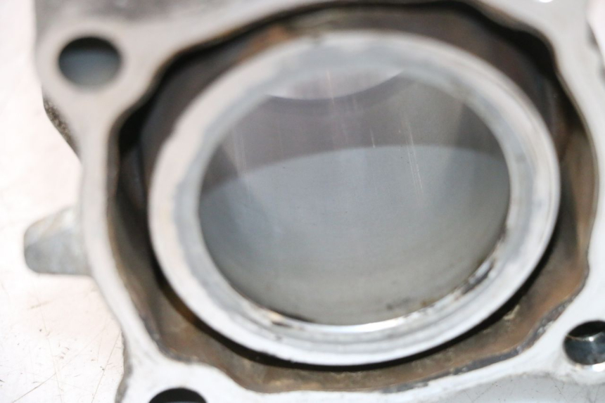 photo de CILINDRO YAMAHA XMAX X-MAX 125 (2006 - 2009) - Outro ângulo de visão