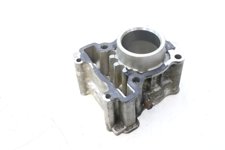 photo de CILINDRO YAMAHA XMAX X-MAX 125 (2006 - 2009) - Pontos de fixação