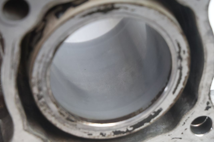 photo de CILINDRO YAMAHA X-MAX XMAX 125 (2010 - 2013) - Pontos de fixação