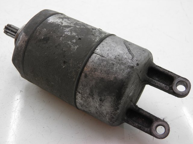 photo de MOTOR DE ARRANQUE APRILIA LEONARDO ST 250 (2002 - 2005) - Detalhe da peça