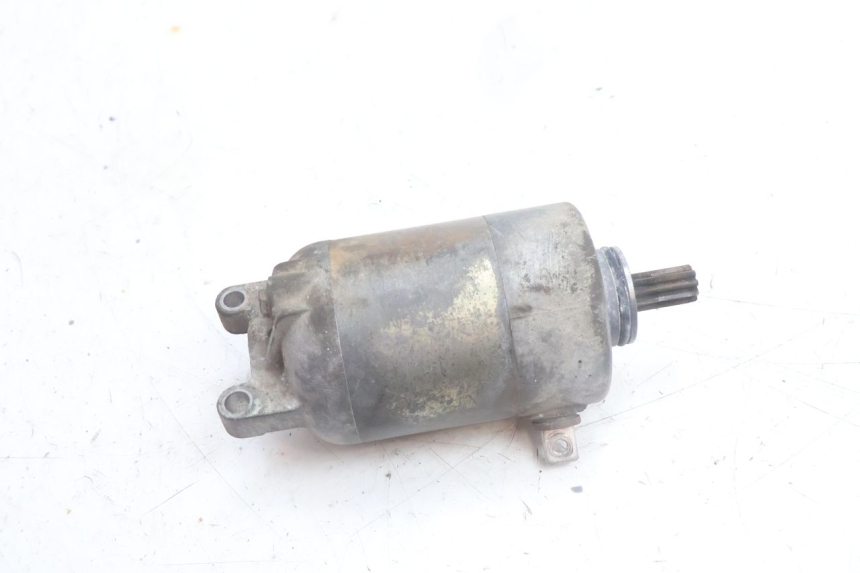 photo de MOTOR DE ARRANQUE YAMAHA BW'S BWS 125 (2010 - 2013) - Ampliação técnica