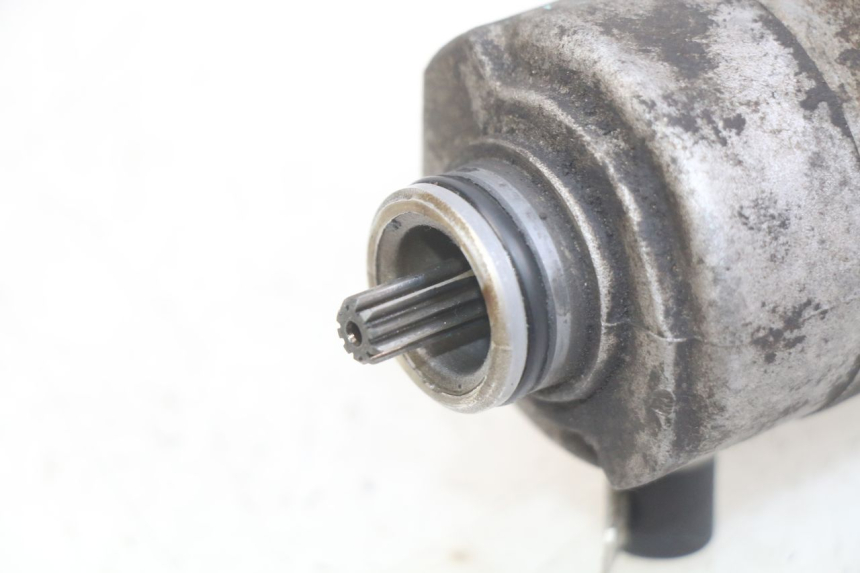 photo de MOTOR DE ARRANQUE SYM CROX 4T 50 (2016 - 2023) - Outro ângulo de visão