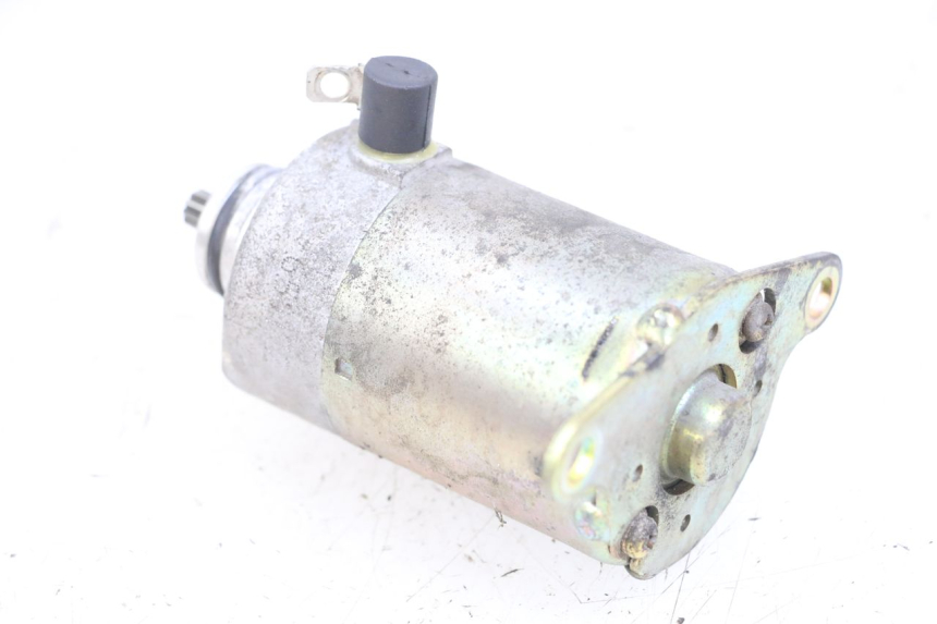 photo de MOTOR DE ARRANQUE SYM CROX 4T 50 (2016 - 2023) - Zoom do estado de desgaste