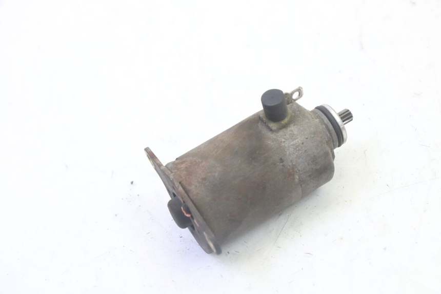 photo de MOTOR DE ARRANQUE SYM CROX 4T 50 (2016 - 2023) - Outro ângulo de visão