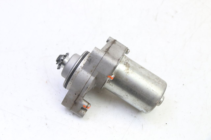 photo de MOTOR DE ARRANQUE SPEEDY DELUXE 125 - Outro ângulo de visão